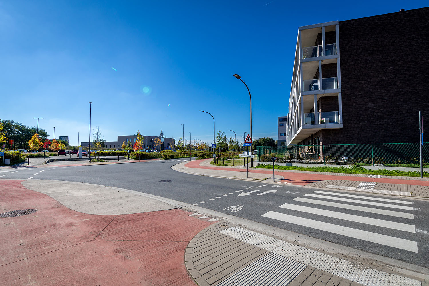 Halle – Hoofdontsluitingsweg Nederhem